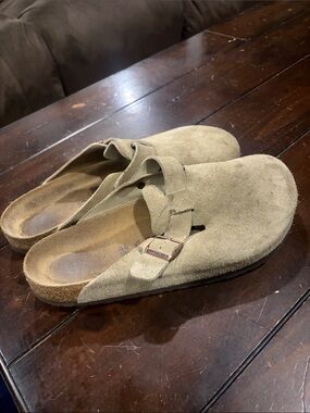 Birkenstock Suede Boston Clogs in Olive Green